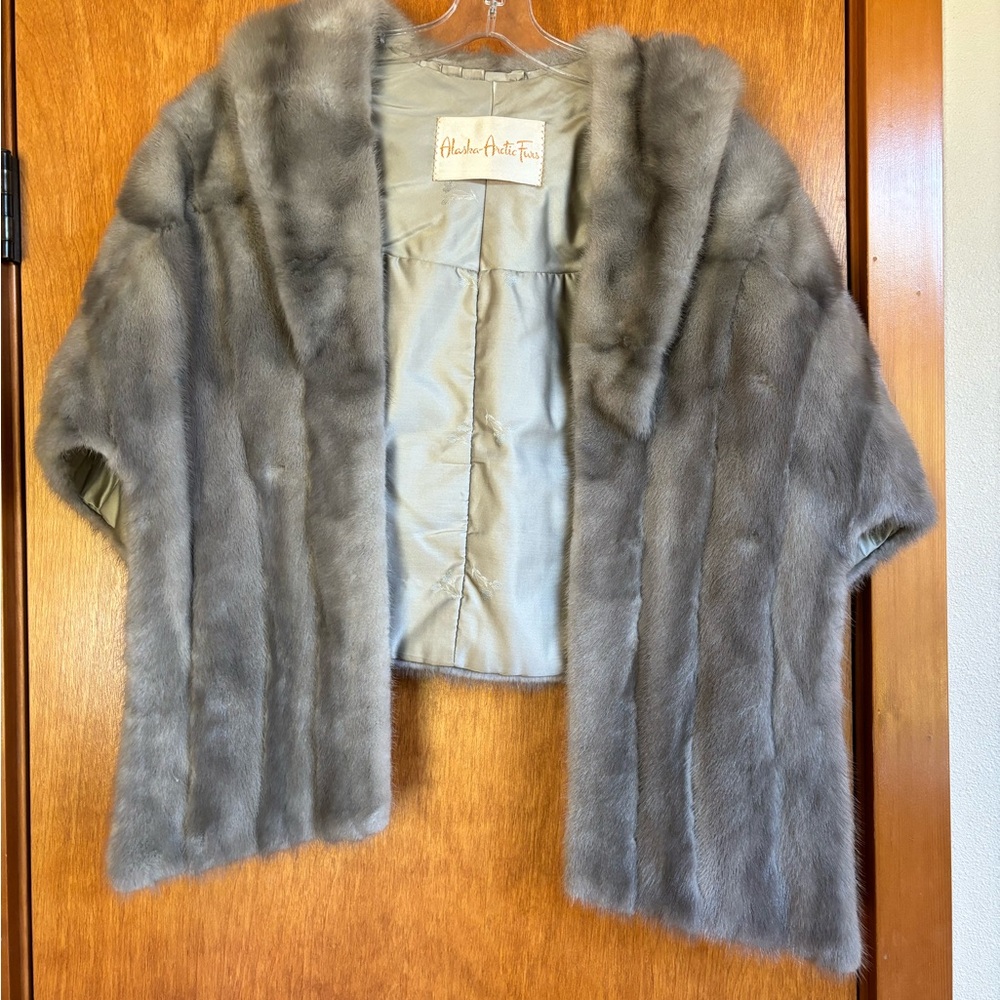 Vintage genuine silver mink shawl. Alaska Arctic Furs.